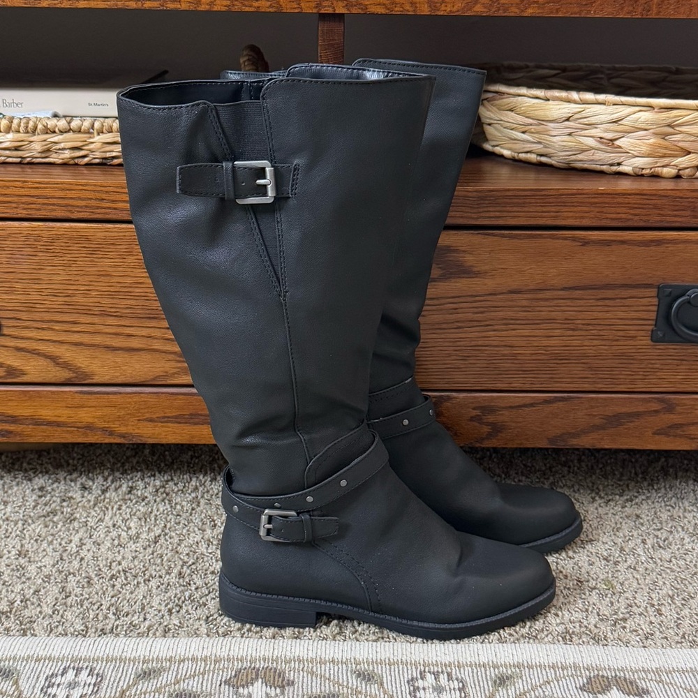 Naturalizer Soul Knee Boot Vikki Black Buckle 7 WC Wide Calf